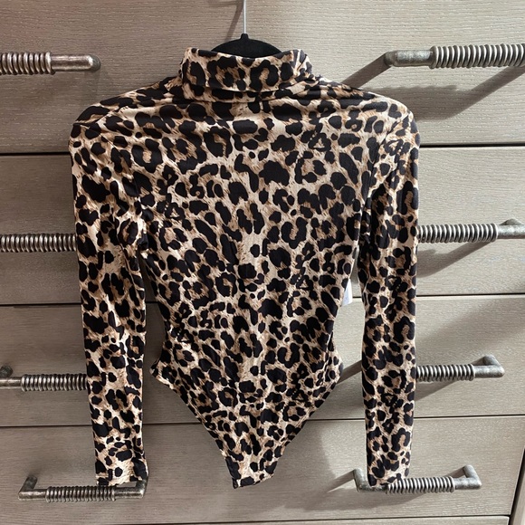 Black Brown Leopard bodysuit long sleeve mock neck NWT small and medium - Picture 4 of 13